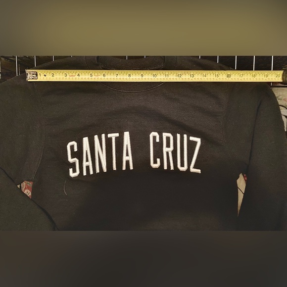 Santa Cruz Crew Neck Sweatshirt - Picture 4 of 4